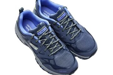 SKECHERS